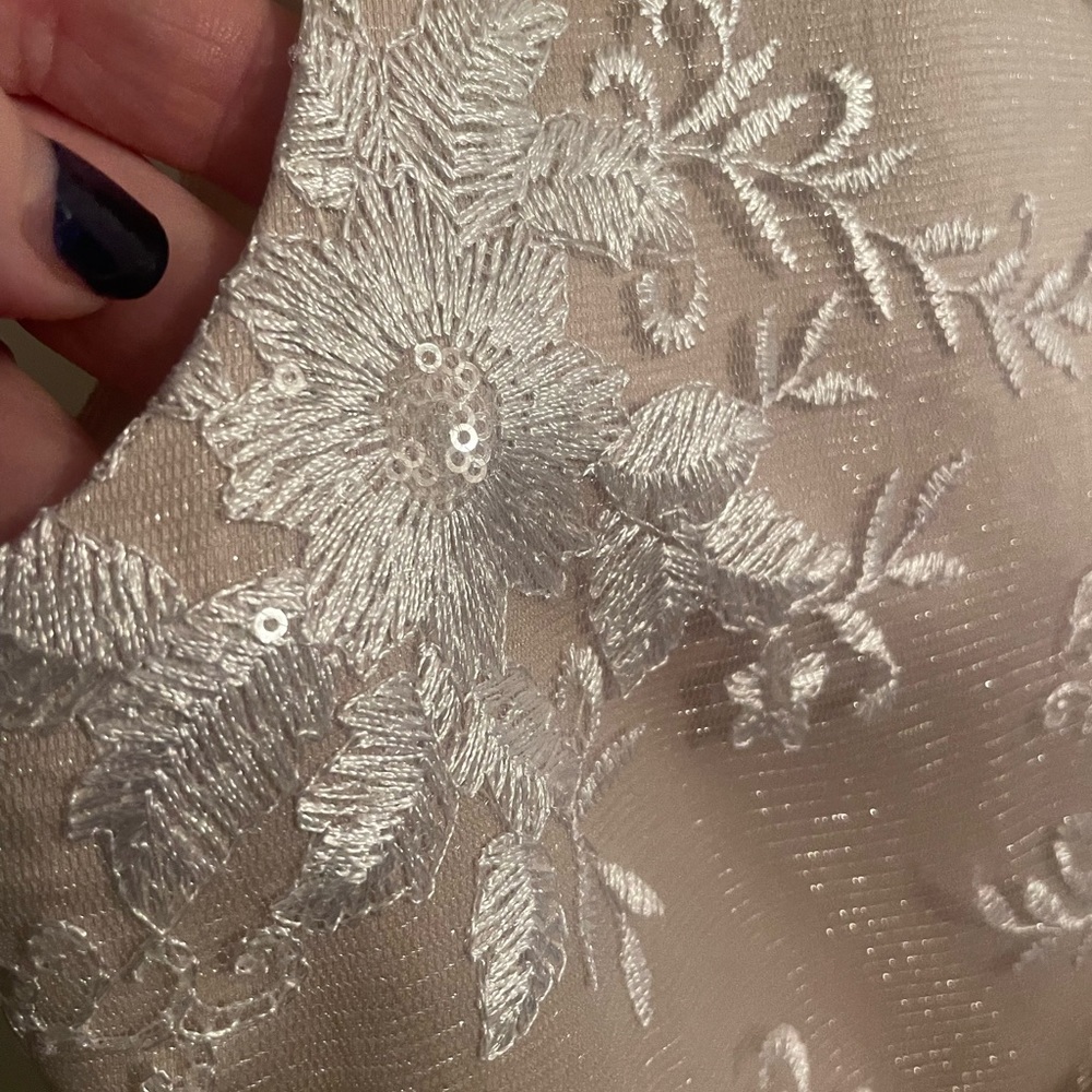 Girls Dress - Picture 3 of 4